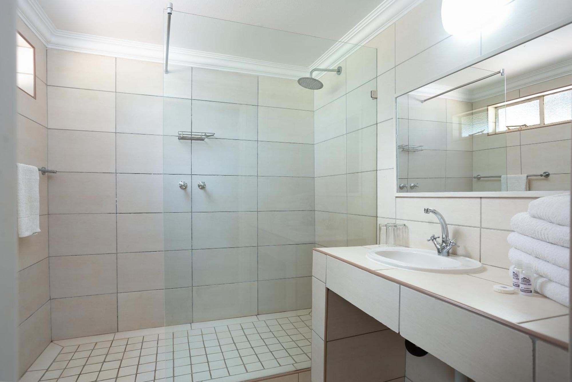 Merino Inn Hotel Колесберг Екстериор снимка